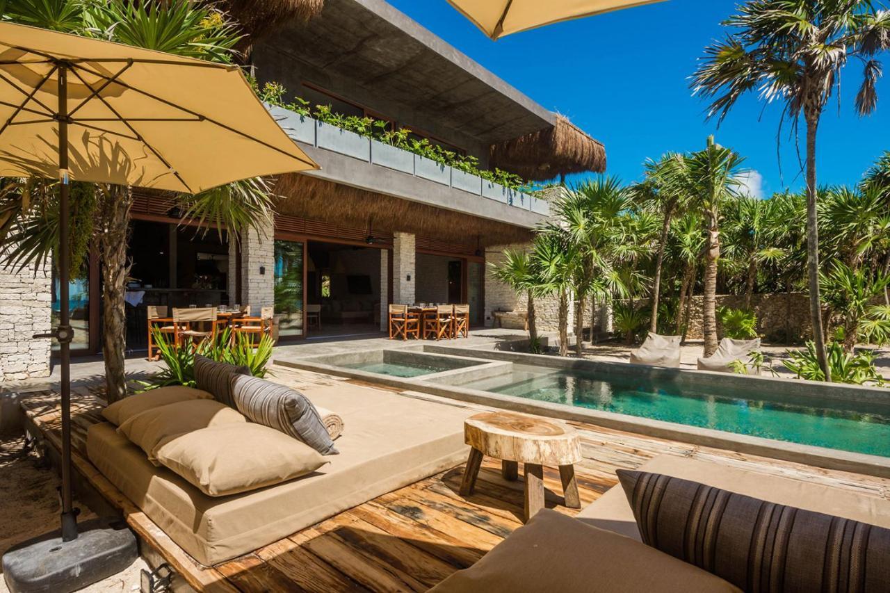 Beachfront Villa In Tankah Bay Tulum Exterior photo